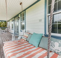 3 Bed 6 Bath Vacation home in Seagrove FL - Students Accommodation
