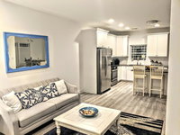 3 Blocks to the Beach - 3 BR/2.5 Bath Tourism Bookings