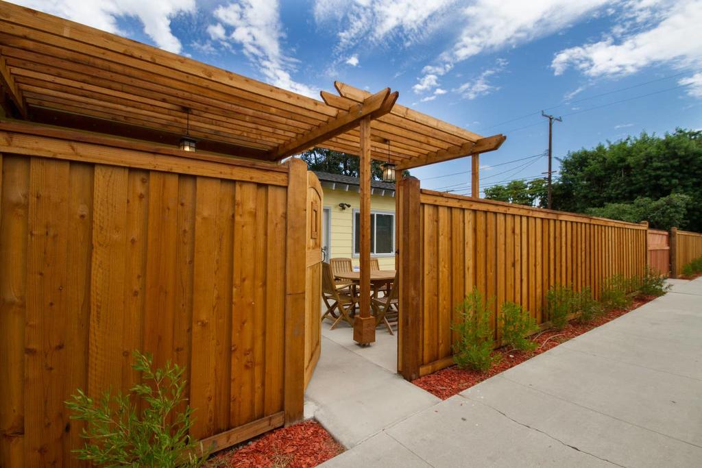 3 Minutes To Disneyland - Historic Craftsman Bungalow - Permit #2014-00045 - thumb 2