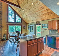 3-Story LK Harmony Resort Chalet with Fire Pit & Deck - Tourism Bookings