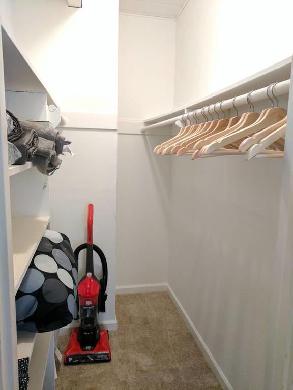 301#2  Clean & Cozy 1BR/1BR Business And Travel Ready - thumb 3