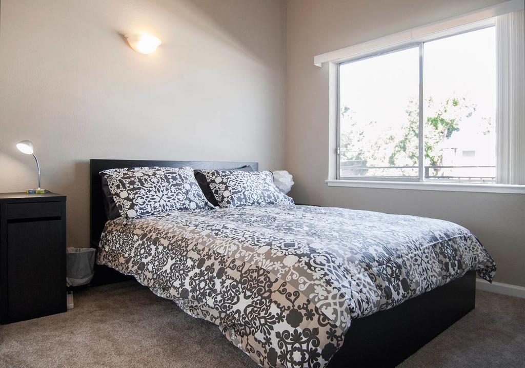 301#2  Clean & Cozy 1BR/1BR Business And Travel Ready - thumb 1