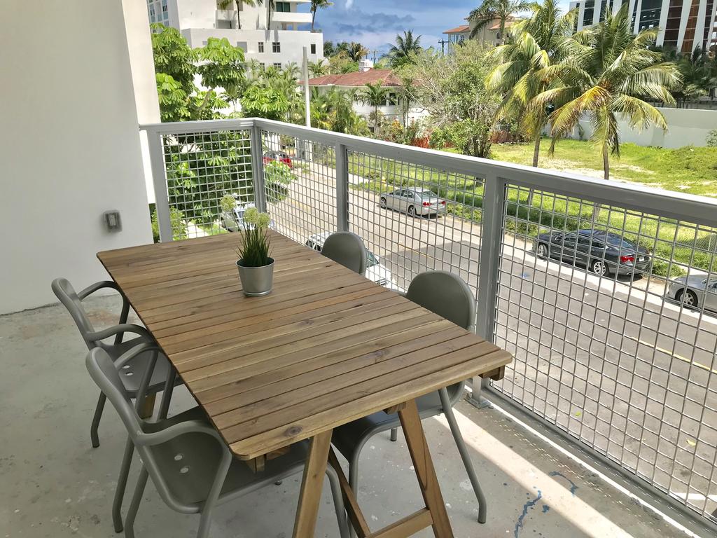 305 Emilia - thumb 1