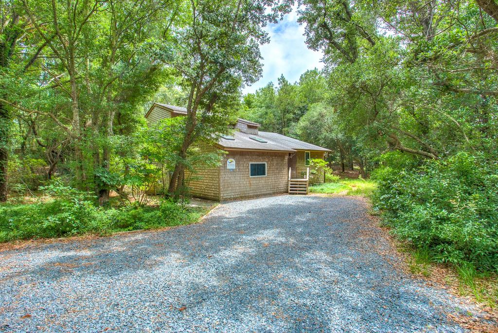 3065 - Hideaway - thumb 1