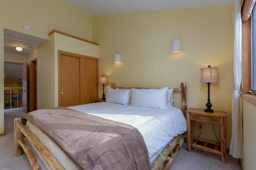 31 Buffalo Drive By Summit County Mountain Retreats - thumb 2