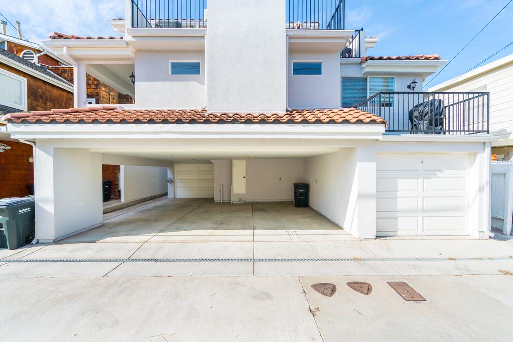 310 1/2 Iris Ave. 3 Bedroom Condo - thumb 0