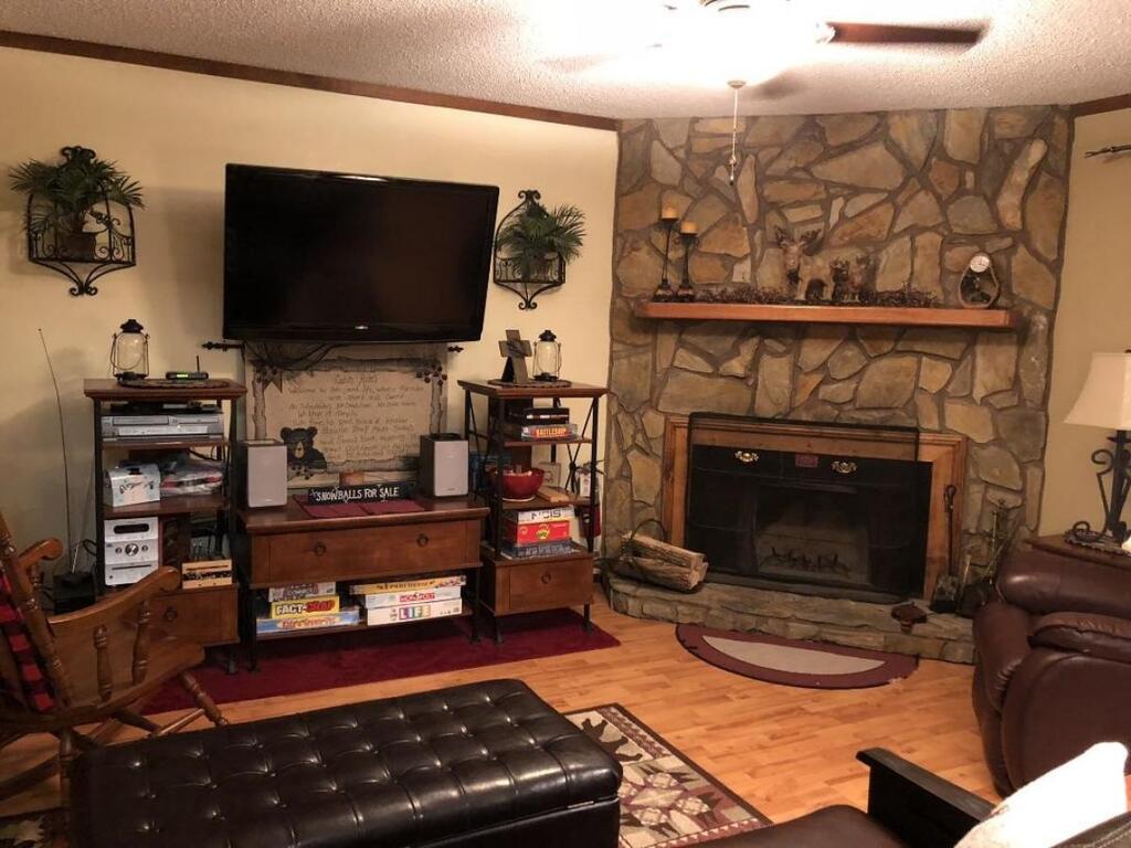 3213 - Gold 2 Bdrm- 1000 SF Sleeps 6 - thumb 0