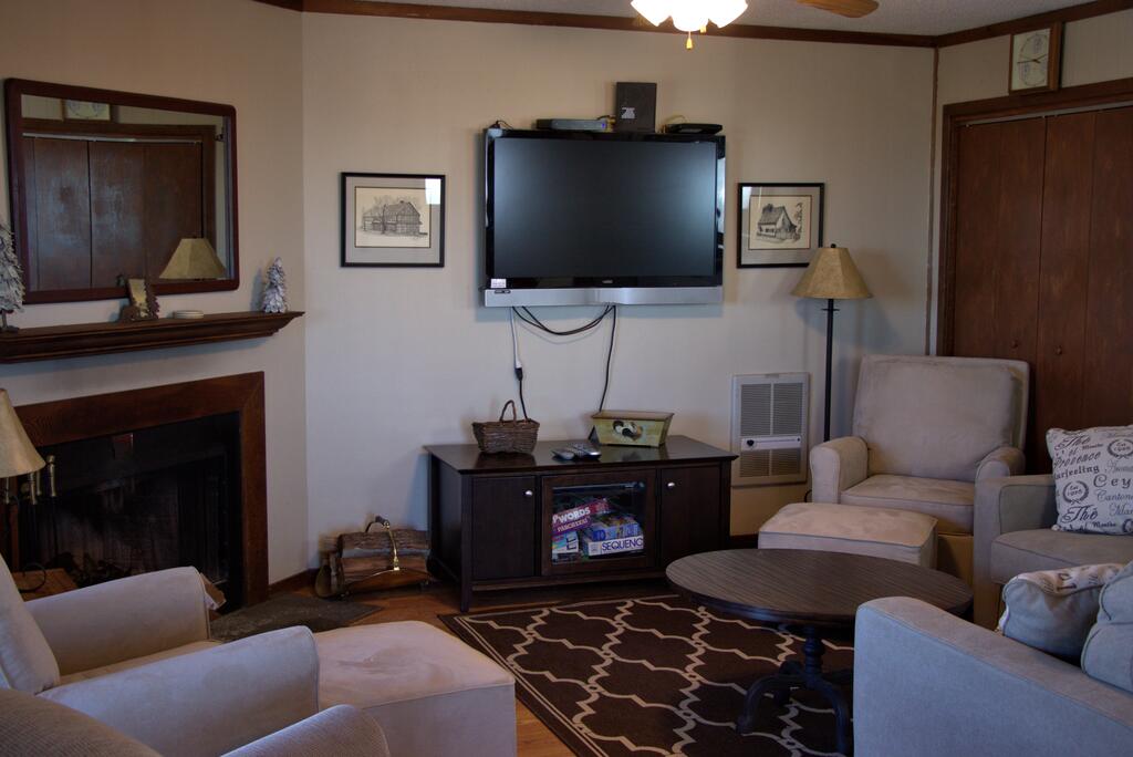 3322 - Gold 2 Bdrm - 1000 SF Sleeps 6 - thumb 0