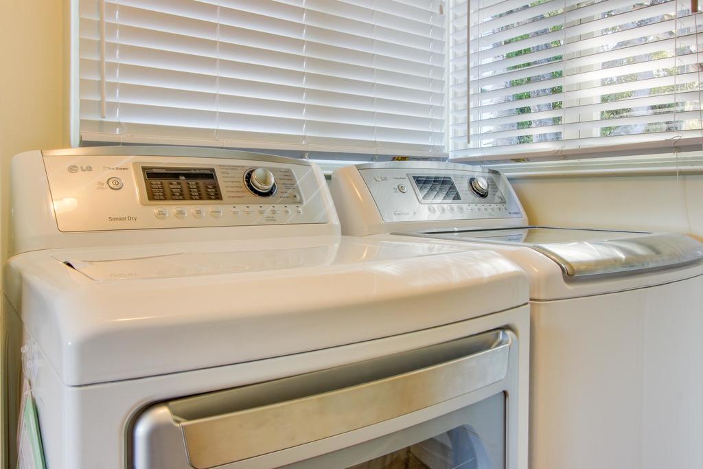 3717 Butterfly Landing - thumb 2