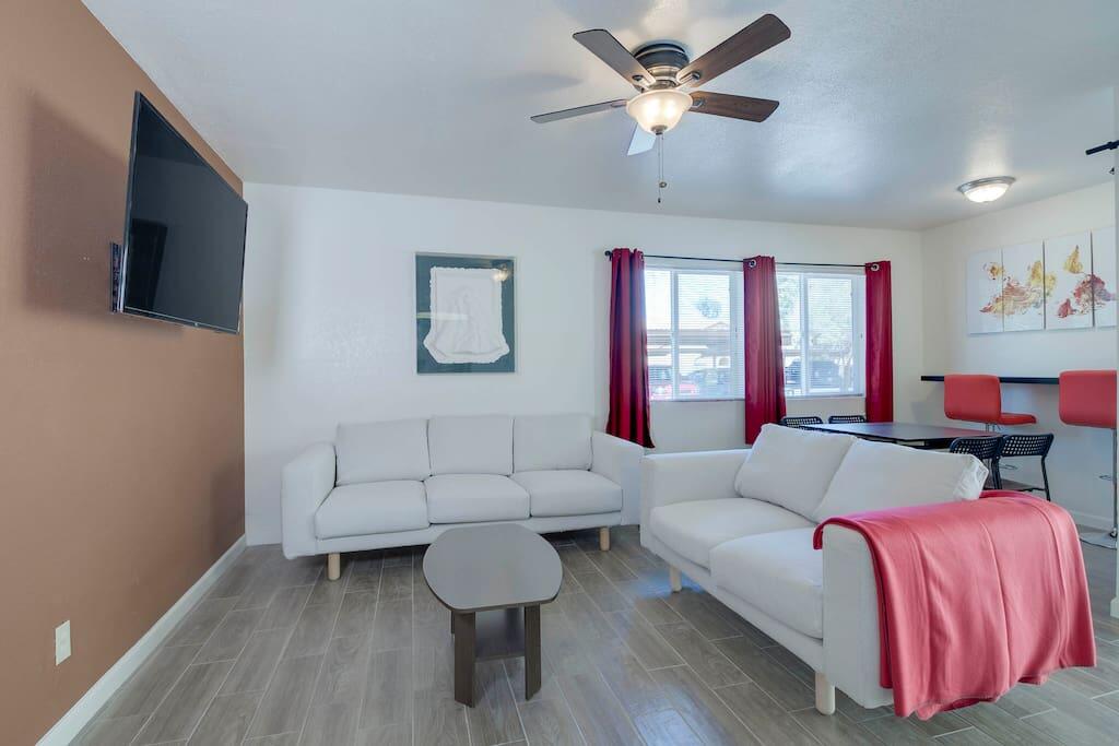 37A- Casa Grande Modern Condo 1bd W Heated Pool - thumb 0