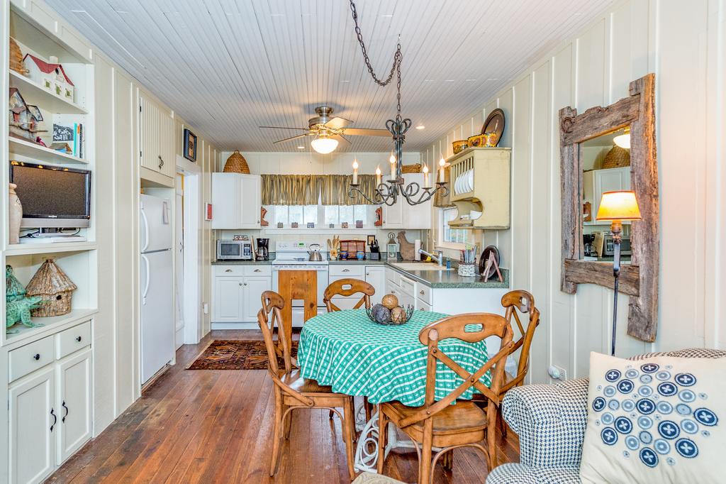 39B Maney Ln Home - thumb 2