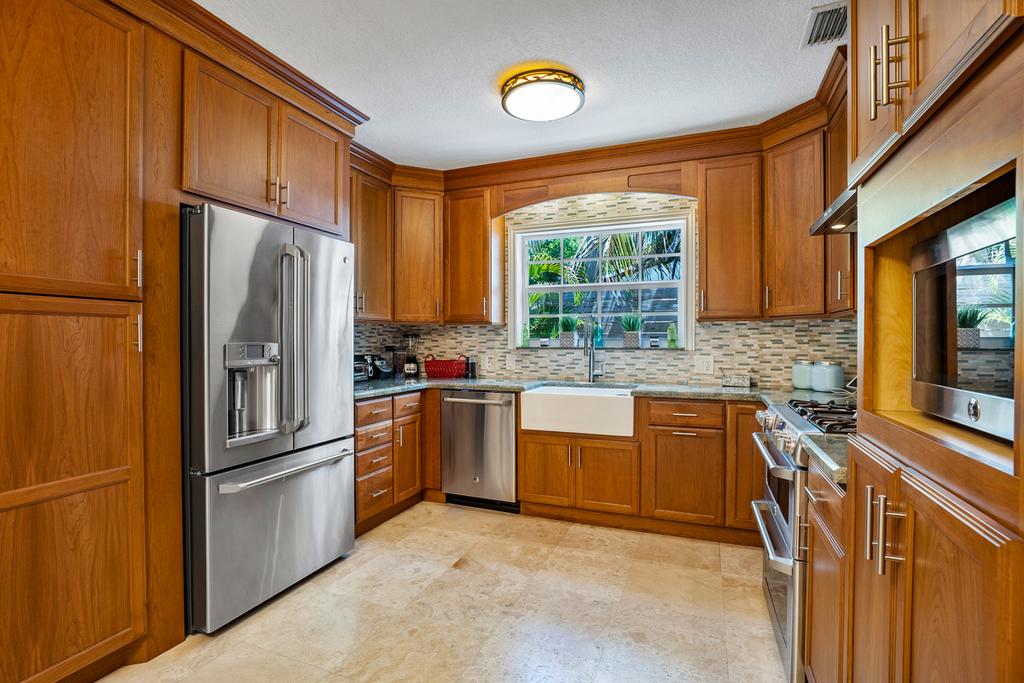 3b Allure W/Heated Pool & Jacuzzi, 5min To Beach! - thumb 3