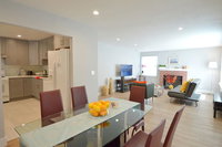 3B2B House near SFO Caltrain BART  Freeway USA Accommodation