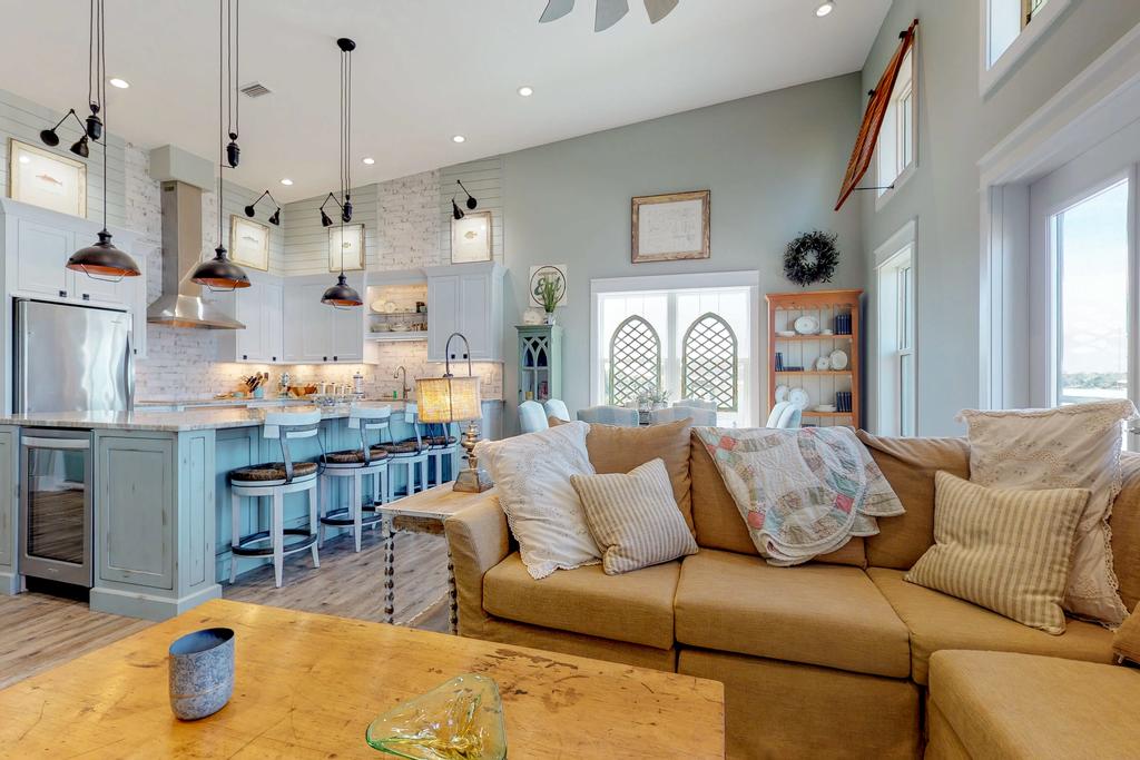 4 Bed 3 Bath Vacation Home In Okaloosa Island - thumb 0