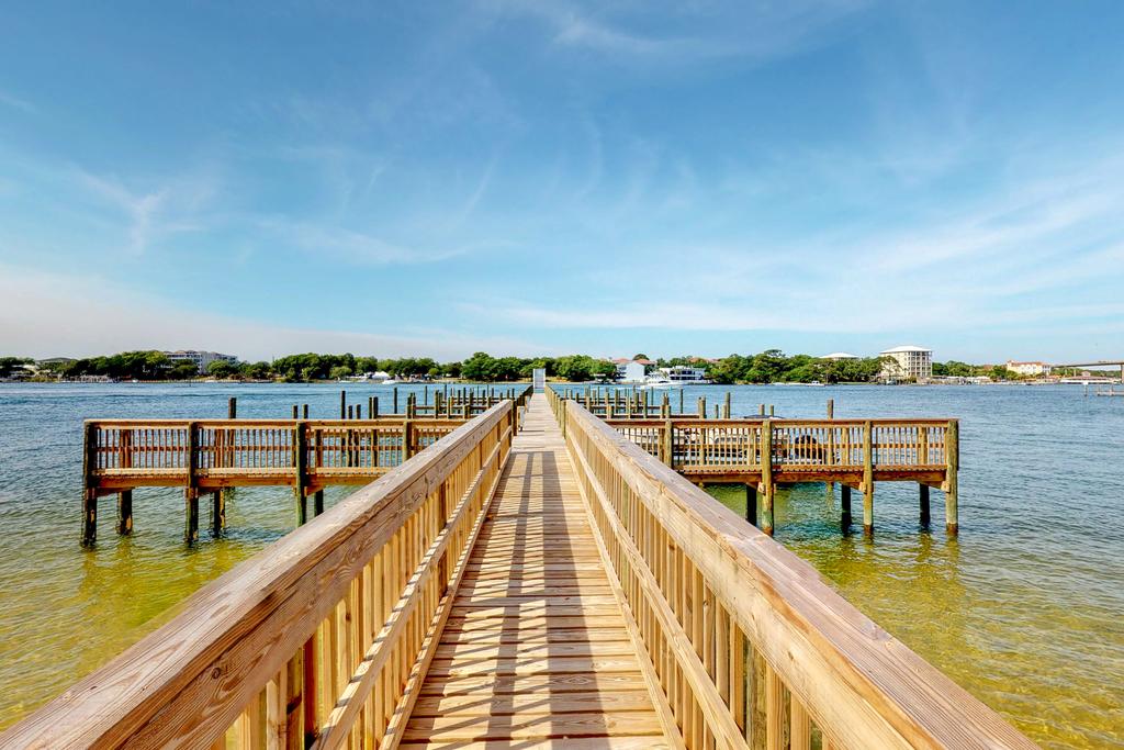 4 Bed 3 Bath Vacation Home In Okaloosa Island - thumb 3