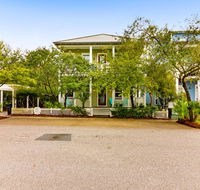 4 Bed 3 Bath Vacation home in Seagrove FL - Students Accommodation