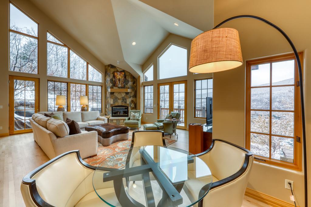 4 Bed 5 Bath Vacation Home In Vail - thumb 1