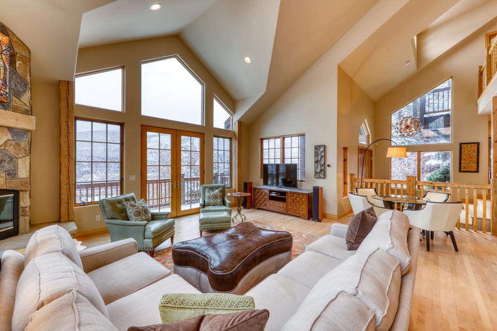4 Bed 5 Bath Vacation Home In Vail - thumb 0