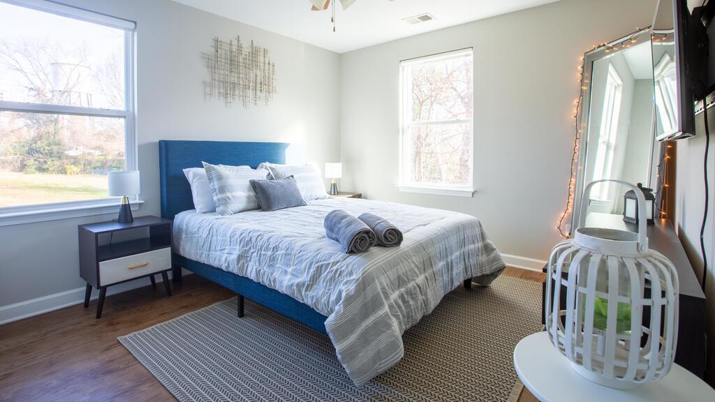 4 Bedroom, Beatties Ford Road - thumb 0