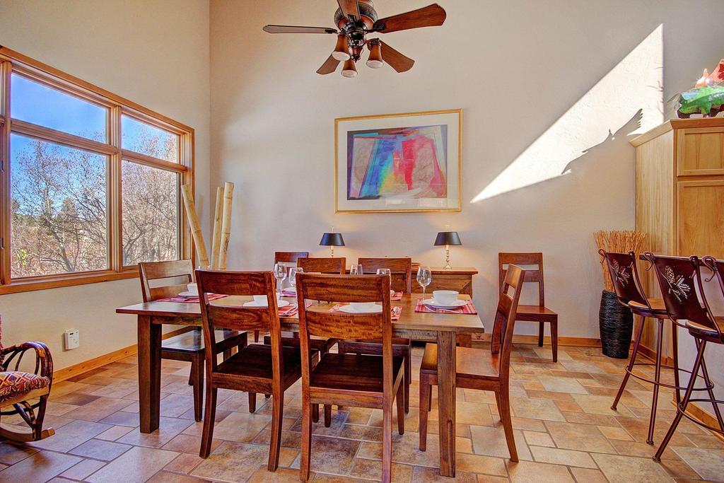 401 Creekside Townhome Home - thumb 1