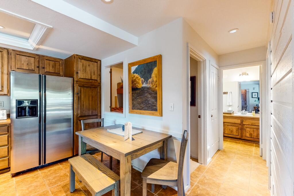 4027 Bluff - thumb 3