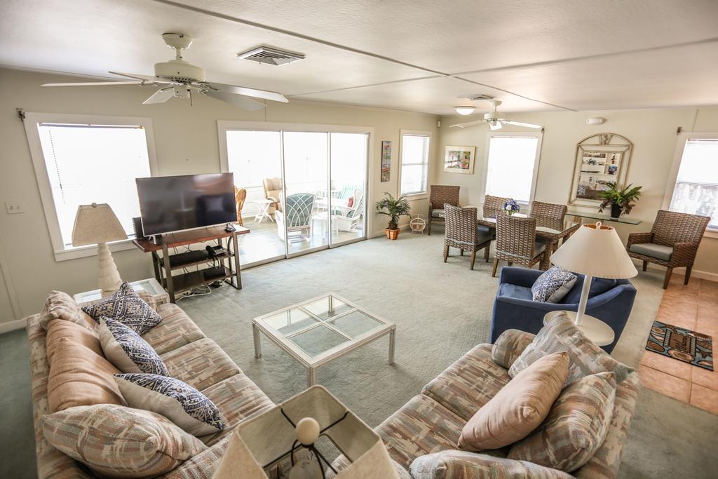 4050 Estero Blvd - thumb 3
