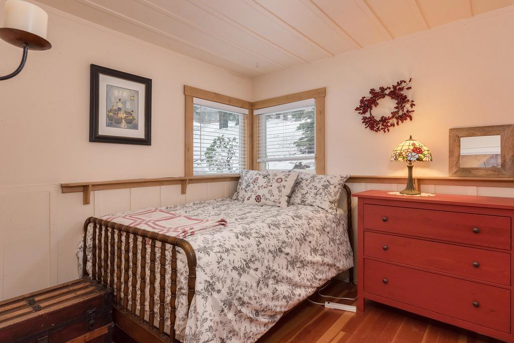 4175 Robert Ave Cabin - thumb 2