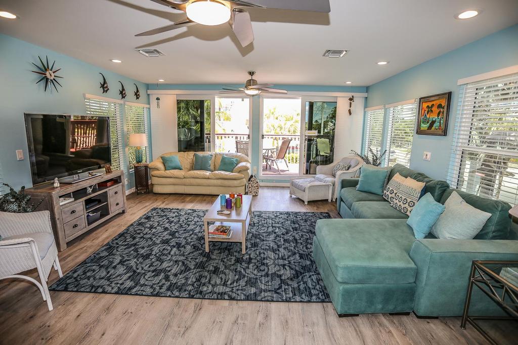 4230 Estero Blvd. - thumb 2