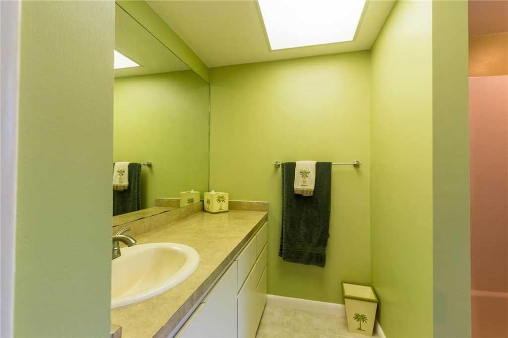 426 - Island Love - thumb 1