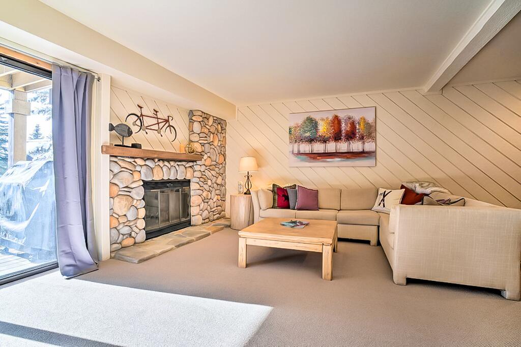 4311 Fairway 9 - thumb 1