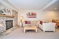 4311 Fairway 9 Tourism Bookings