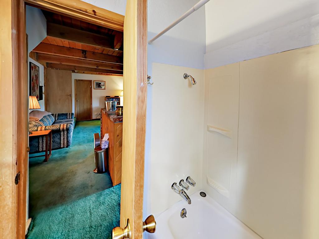 43651 Yosemite House - thumb 1