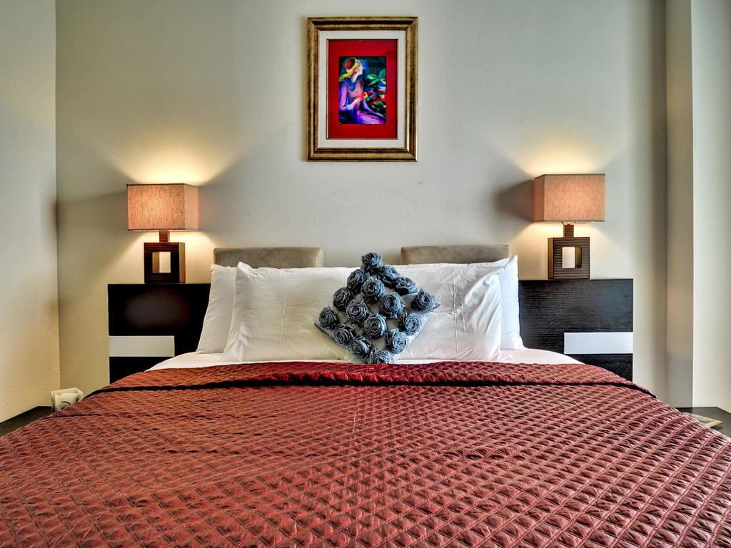 440 West Condo 1402N - thumb 2