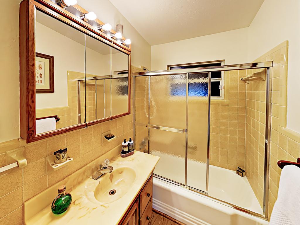 449 Seaworthy Road Duplex Unit #1 - thumb 1