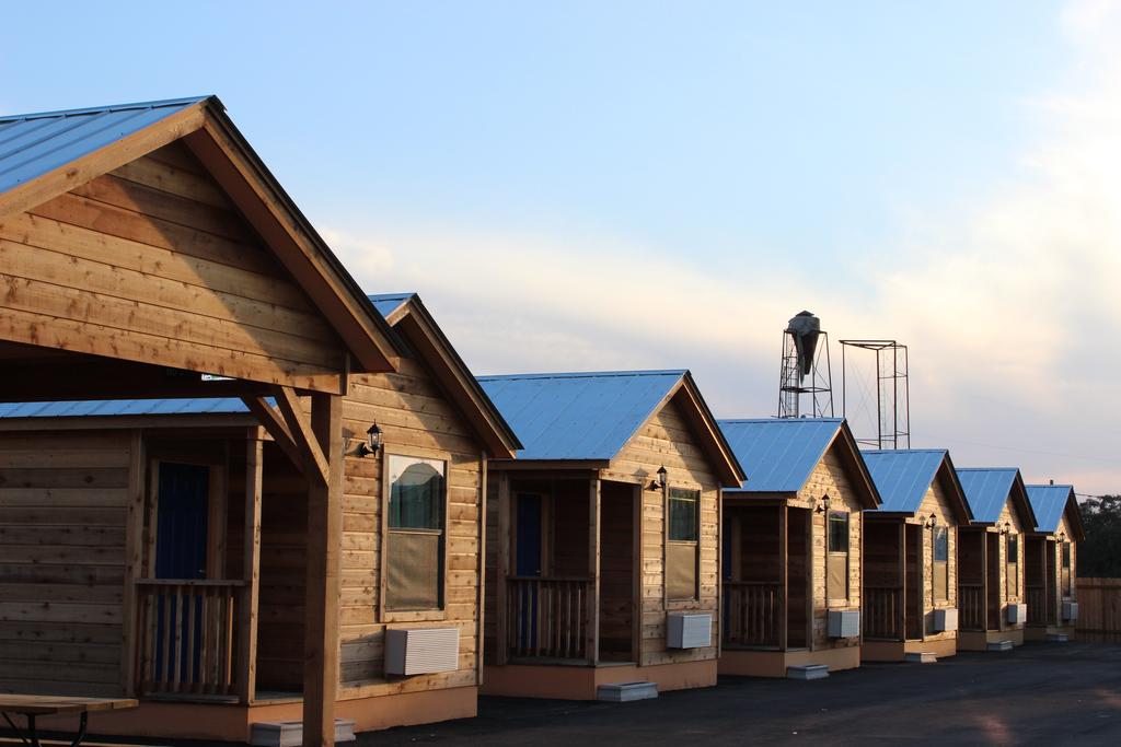 4K Lodges - thumb 1