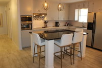 5 Hills Place USA Accommodation