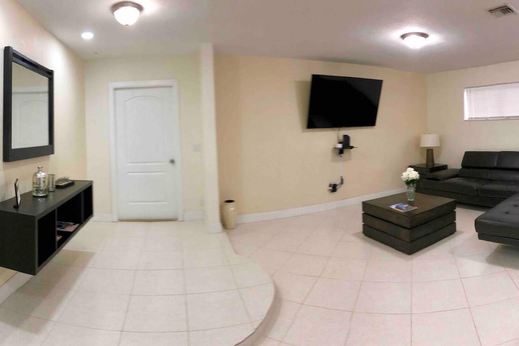 5 STARS-3 BEDROOM LUXURY HOME By Life Is Good Llc. - thumb 3