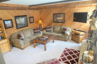 512 home Tourism Bookings