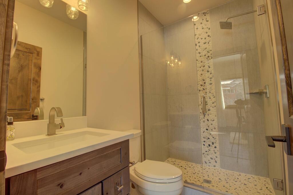 5th Ave Unit 2 Studio Townhouse - thumb 3