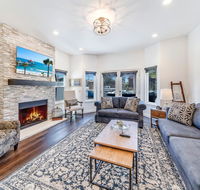 6 THE WHITE HOUSE - Tourism Bookings