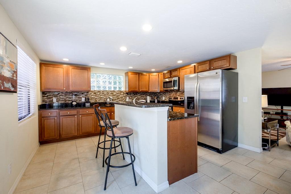 6061 Border Ln Home - thumb 3