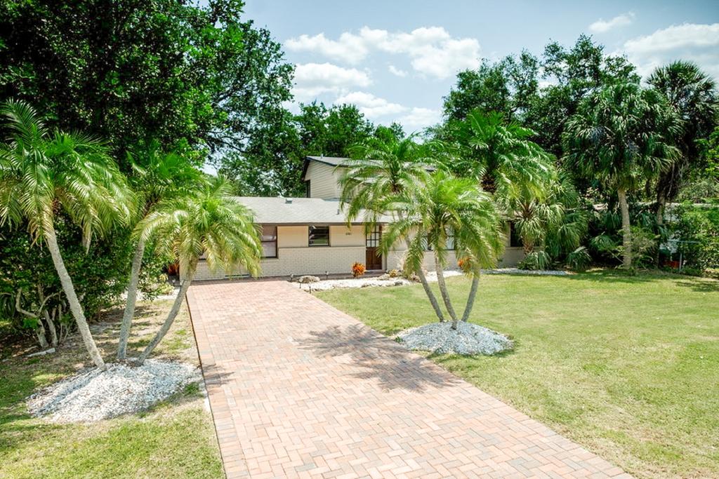 6061 Border Ln Home - thumb 2