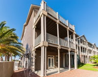 6240 Thomas Drive Townhouse Tourism Bookings