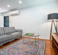 70s Retro Montrose w/Parking Coffee and Netflix - Hotels Santiago