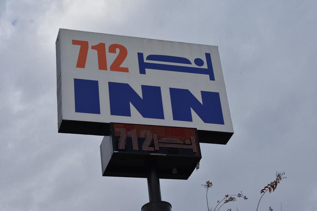 712 Inn - thumb 2