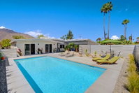 805S Palm Springs Home Tourism Bookings