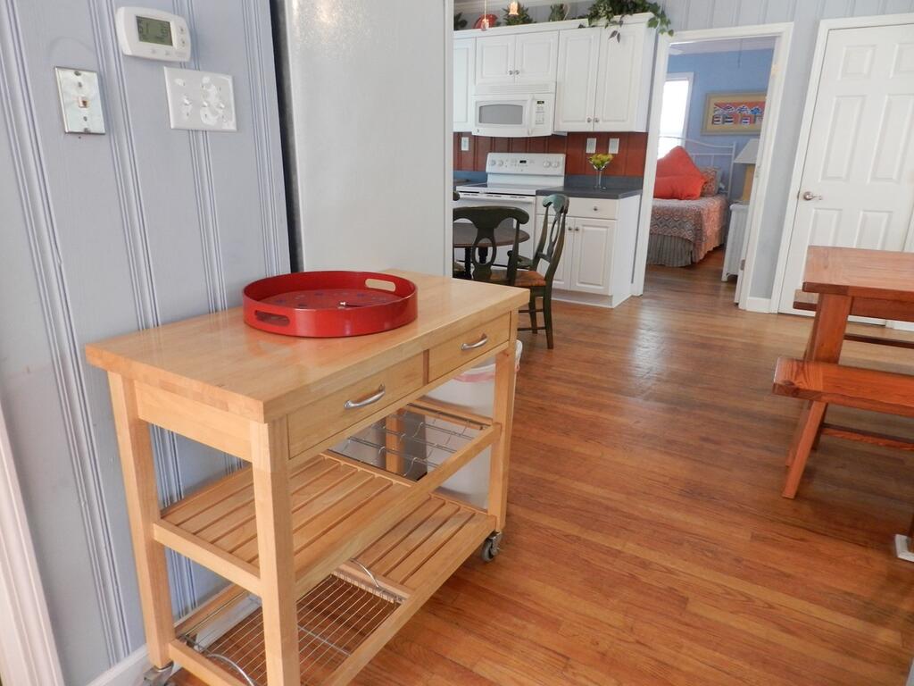 813 S Dogwood - Back In Debt Home - thumb 1