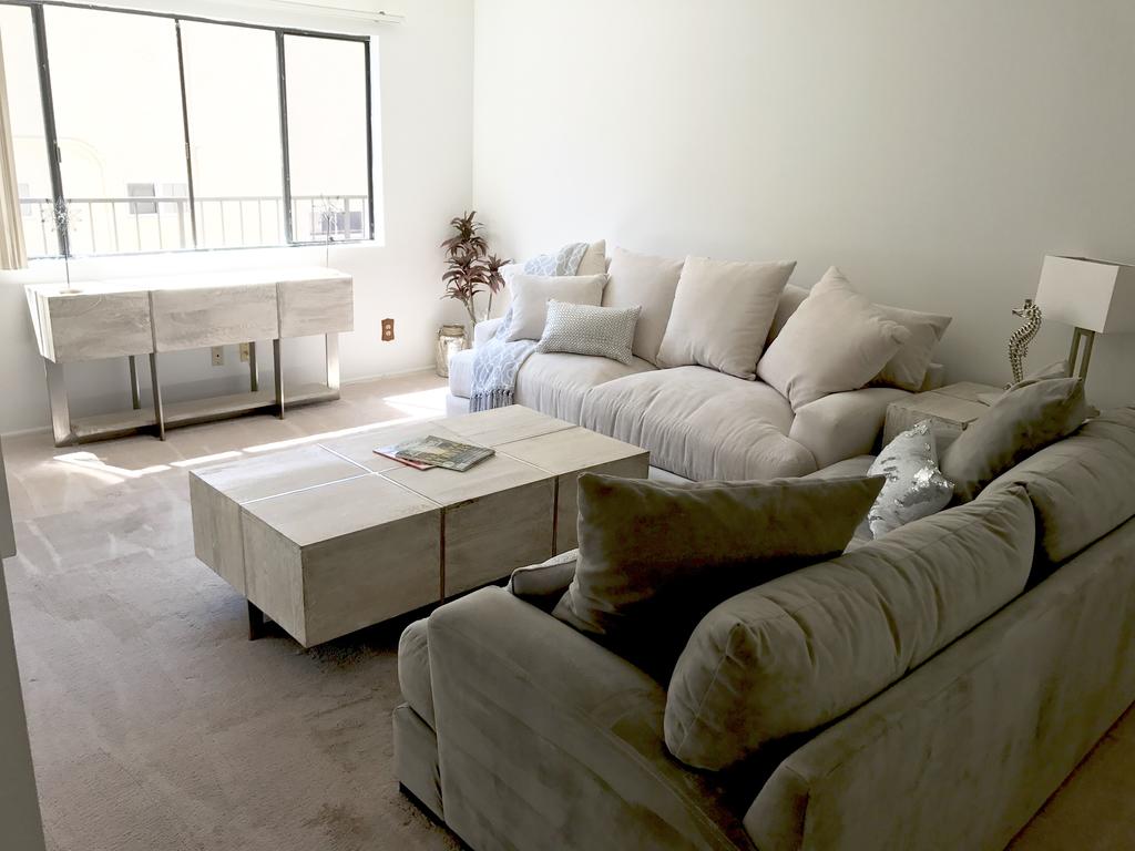 957 West 10th Street - thumb 2