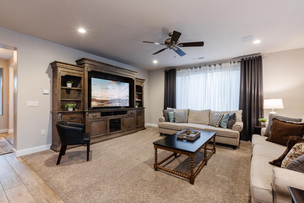 96 PV Luxury Getaway With Private Hot Tub, Ping Pong, Community Pool, Water Park And Lazy River - thumb 1