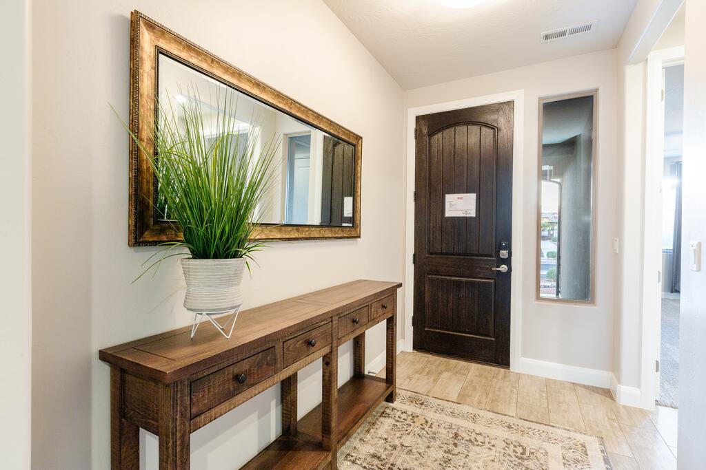 96 PV Luxury Getaway With Private Hot Tub, Ping Pong, Community Pool, Water Park And Lazy River - thumb 3